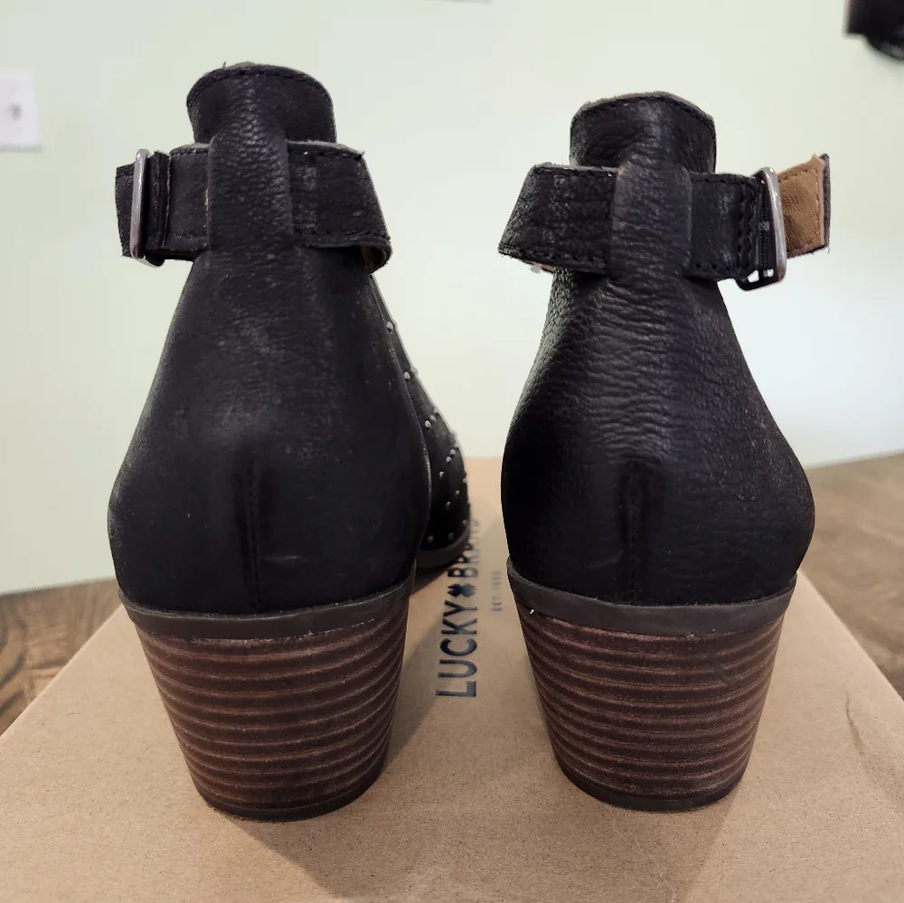 Lucky Brand Bankks Black Leather Studded Booties Open Toe Size 10 - Picture 8 of 10